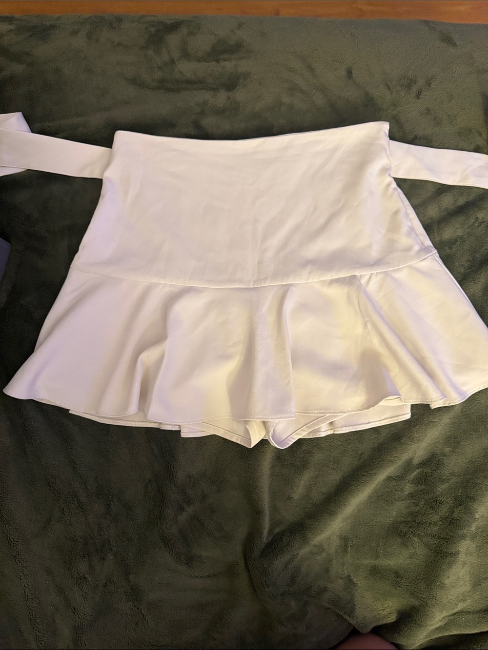 Zara White Ruffle Skort
